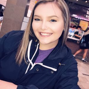 Meet your Posher, Brittney